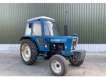 Traktor FORD