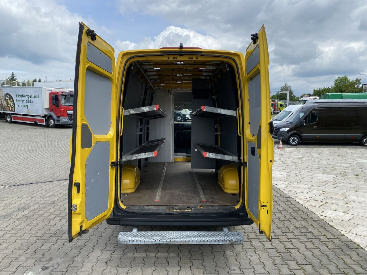 Volkswagen Crafter 35 Maxi / 2.0 TDi / E6 / DHL / LIKE NEW leasing Volkswagen Crafter 35 Maxi / 2.0 TDi / E6 / DHL / LIKE NEW: obrázek 34