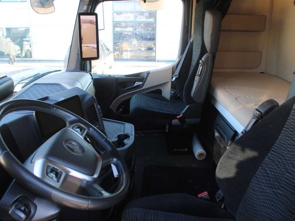 Tahač Mercedes-Benz Actros 1848, EURO 6, NAVIGATION, GIGA SPACE