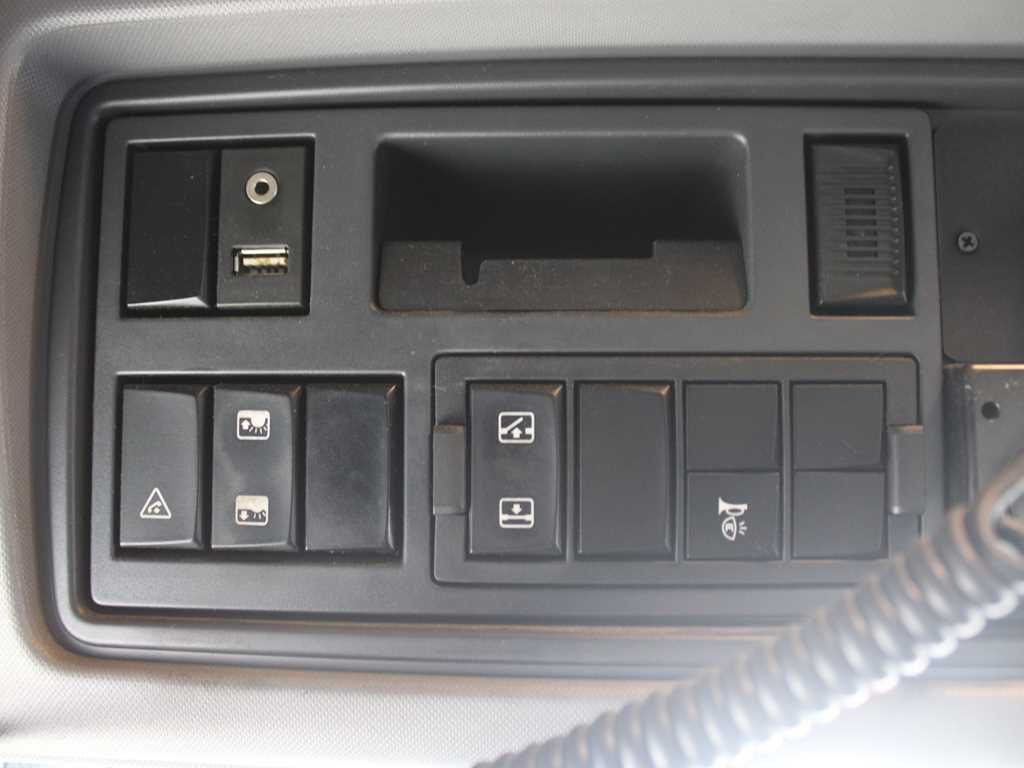 Tahač Renault T 520, EURO 6, LOWDECK, PNEU 80%