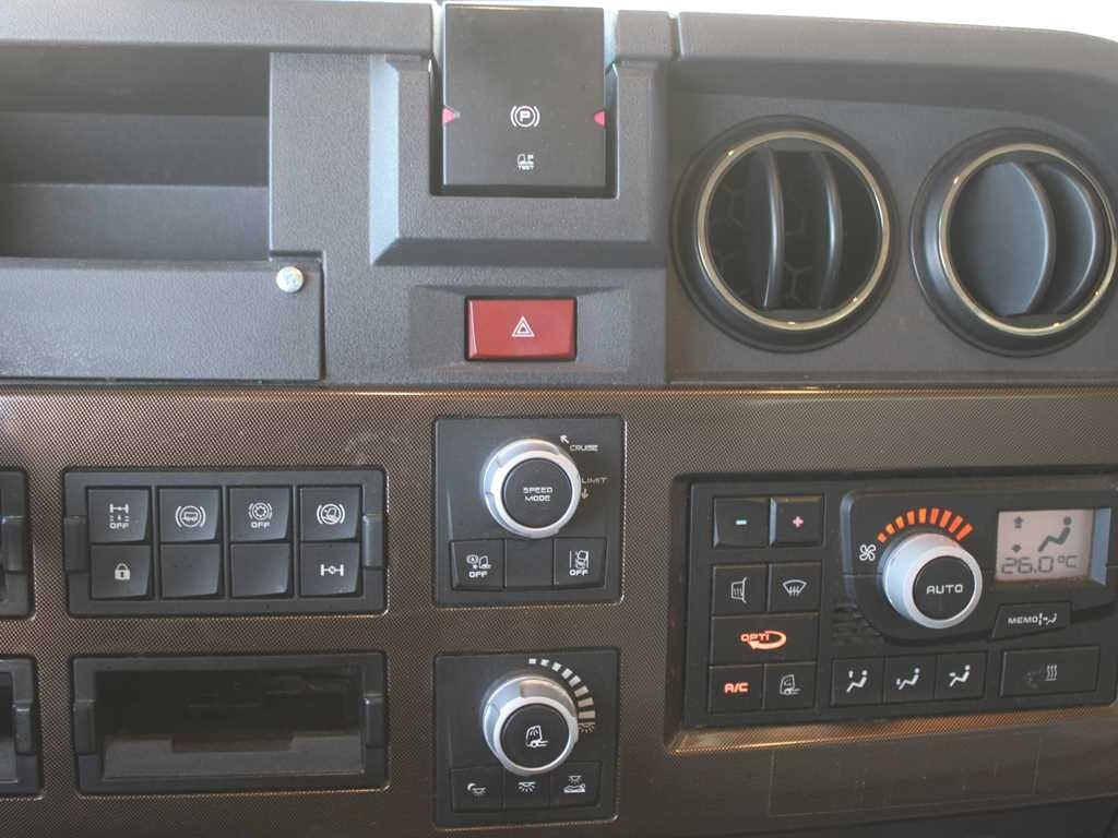 Tahač Renault T 520, EURO 6, LOWDECK, SEC.AIR CONDITIONING