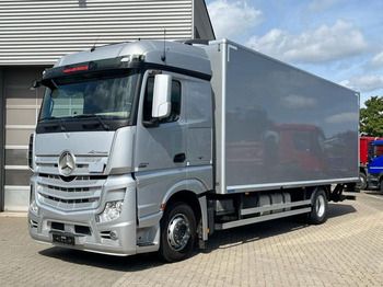 Skříňový nákladní auto MERCEDES-BENZ Actros 1843