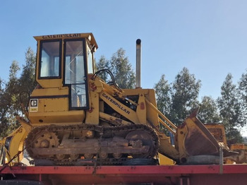 Pásový nakladač CATERPILLAR