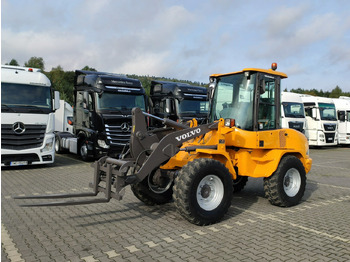 Kolový nakladač VOLVO L30B