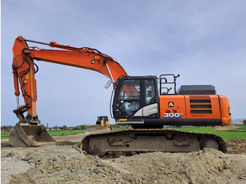 Pásové rýpadlo HITACHI ZX300LC-6