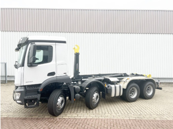 Hákový nosič kontejnerů MERCEDES-BENZ Arocs 3240