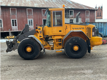 Kolový nakladač VOLVO L90