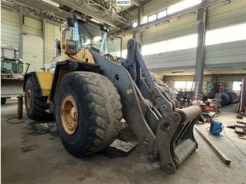 Buldozer VOLVO L220D