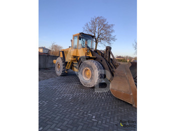 Kolový nakladač VOLVO L180E