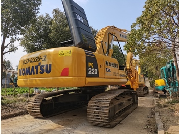 Pásové rýpadlo KOMATSU PC220-8