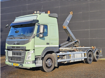 Hákový nosič kontejnerů VOLVO FM 420