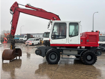 Kolesové rýpadlo LIEBHERR A 900