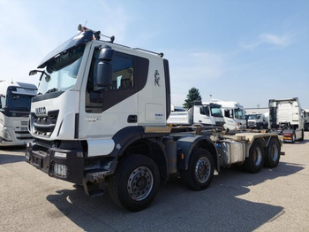 Hákový nosič kontejnerů IVECO