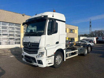 Hákový nosič kontejnerů MERCEDES-BENZ Actros 2545