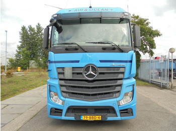 Tahač Mercedes-Benz Actros 1842: obrázek 2