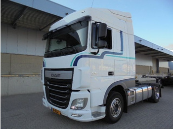 Tahač DAF XF 440