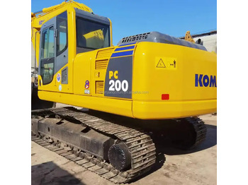 Pásové rýpadlo KOMATSU PC200-8