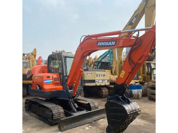 Pásové rýpadlo DOOSAN DX55