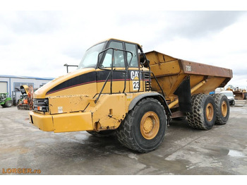 Kloubový sklápěč CATERPILLAR 730