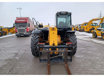 Teleskopický manipulátor JCB 531-70: obrázek 3