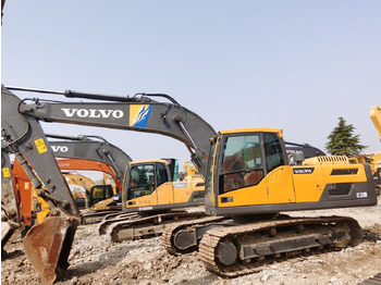 Pásové rýpadlo VOLVO EC220