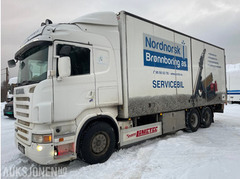 Skříňový nákladní auto 2009 Scania 480 R-serie Skapbil med sideåpning og baklift: obrázek 2