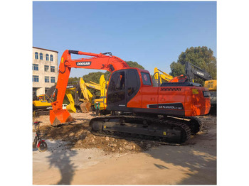 Pásové rýpadlo DOOSAN DX225