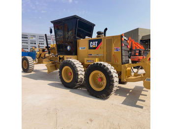 Grejdr CATERPILLAR 140H