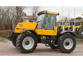 Traktor JCB