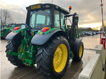 Traktor John Deere 6120M: obrázek 5