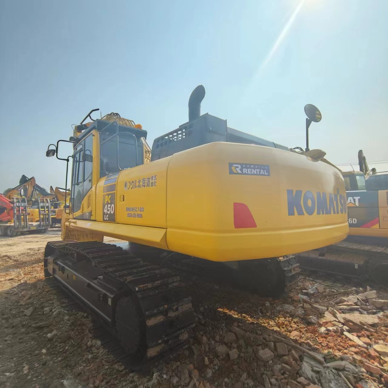 Pásové rýpadlo KOMATSU PC450: obrázek 5