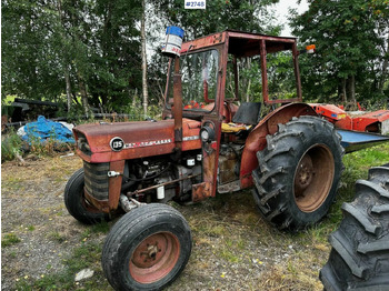 Traktor MASSEY FERGUSON 100 series