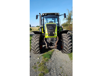 Traktor CLAAS Axion 810