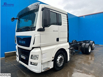 Podvozek s kabinou MAN TGX 26.480