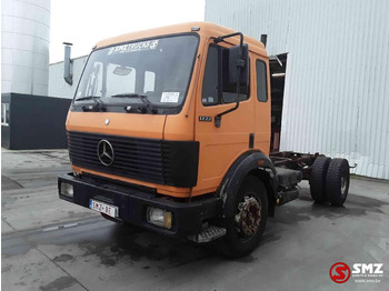 Podvozek s kabinou Mercedes-Benz SK 1722 lames steel: obrázek 4