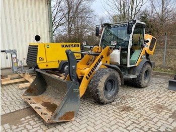 Kolový nakladač LIEBHERR L 504