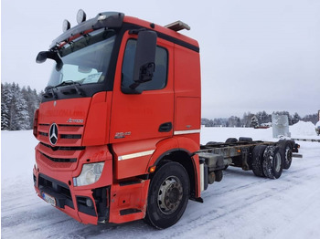 Podvozek s kabinou MERCEDES-BENZ Actros 2545