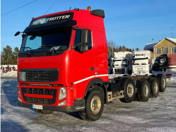 Podvozek s kabinou VOLVO FH13