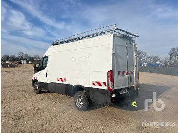 Furgon IVECO DAILY Vehicule Utilitaire: obrázek 2