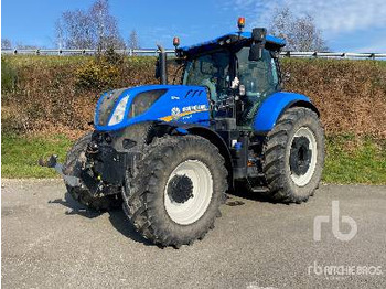 Traktor NEW HOLLAND T7