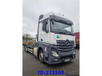 Podvozek s kabinou MERCEDES-BENZ Actros 2542