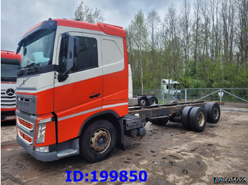 Podvozek s kabinou VOLVO FH13 540