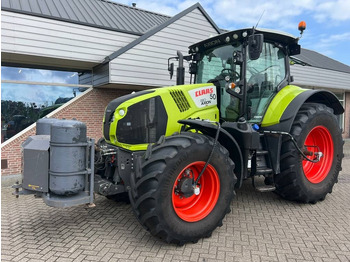 Traktor CLAAS Axion 810