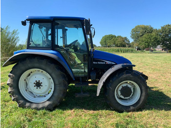 Traktor NEW HOLLAND TL90