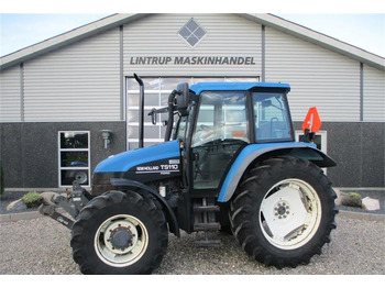 Traktor New Holland TS 110 Med frontlift: obrázek 1