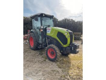 Traktor CLAAS Nexos