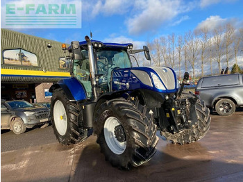 Traktor NEW HOLLAND T7.270