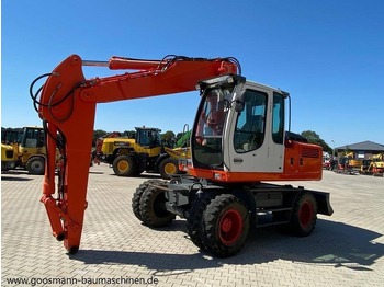 Kolesové rýpadlo LIEBHERR A 900