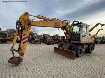 Kolesové rýpadlo LIEBHERR A 900