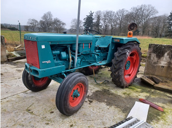 Traktor HANOMAG